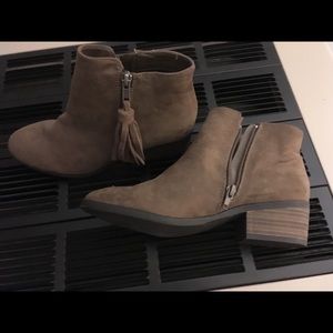 Mia ankle boots